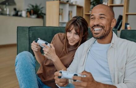 Friends gaming online with a fast and stable Vox Metrofibre internet connection.