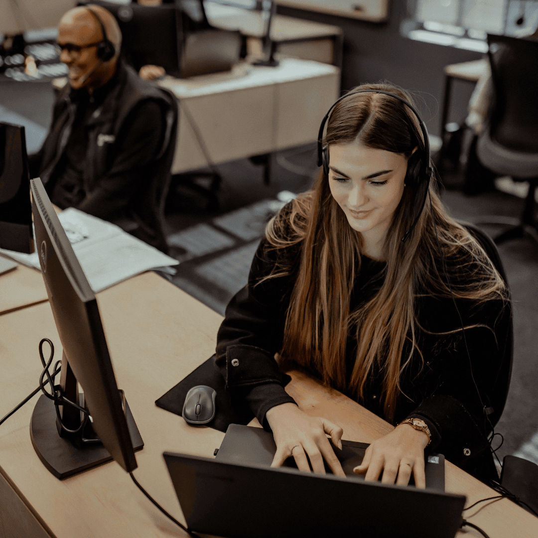 DSL Telecom's dedicated customer service team members