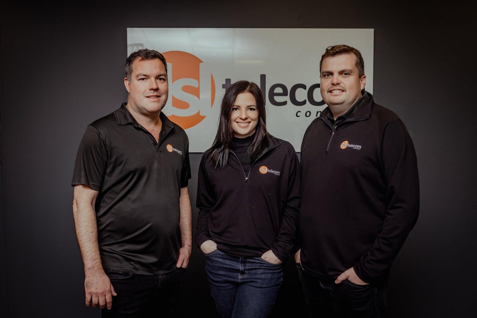 DSL Telecom's Zoho team ready to assist you. 