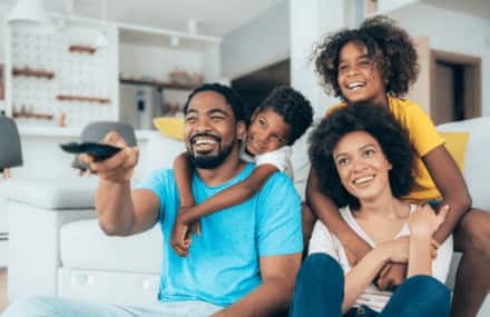 Family streaming movies effortlessly with Vox Evotel’s reliable and speedy fibre