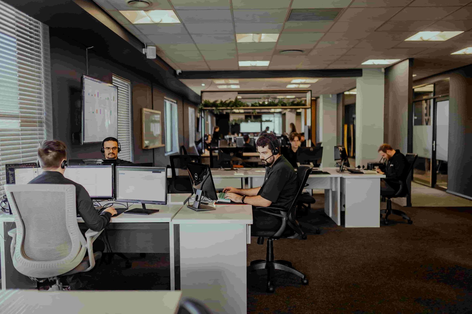 DSL Telecom offers ongoing Zoho technical support and assistance